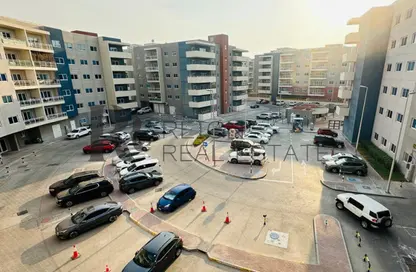 Apartment - 3 Bedrooms - 4 Bathrooms for sale in Tower 13 - Al Reef Downtown - Al Reef - Abu Dhabi