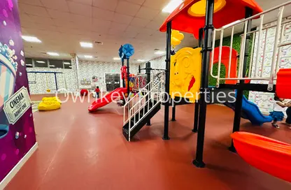 Apartment - 4 Bedrooms - 3 Bathrooms for rent in Golden Sands 9 - Mankhool - Bur Dubai - Dubai