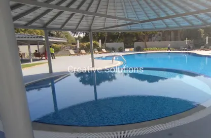 Apartment - 2 Bedrooms - 2 Bathrooms for rent in The Gardens Buildings - The Gardens - Dubai