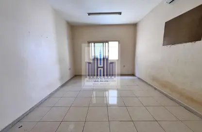 Apartment - 2 Bedrooms - 2 Bathrooms for rent in Fire Station Road - Muwaileh - Sharjah