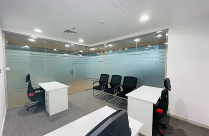 Office Space - Studio - 4 Bathrooms for rent in Hamdan Street - Abu Dhabi