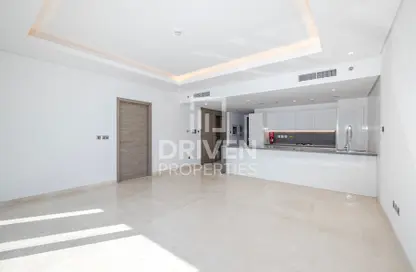Empty Room image for: Apartment - 1 Bedroom - 2 Bathrooms for sale in The Sterling East - The Sterling - Business Bay - Dubai, Image 1
