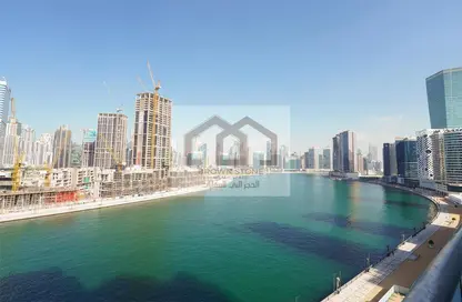 شقة - 3 غرف نوم - 5 حمامات للايجار في برج وارف الغربي - الخليج التجاري - دبي