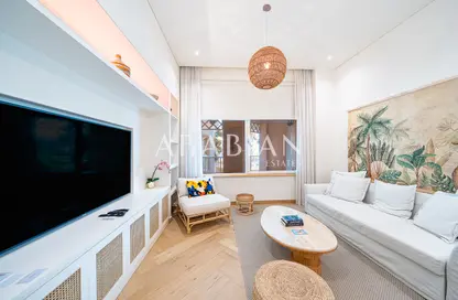 Apartment - 1 Bedroom - 2 Bathrooms for rent in Al Dabas - Shoreline Apartments - Palm Jumeirah - Dubai