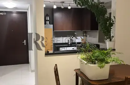 Apartment - 1 Bedroom - 2 Bathrooms for rent in Burooj Views - Marina Square - Al Reem Island - Abu Dhabi