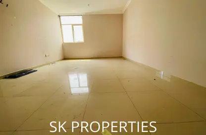 Apartment - 3 Bedrooms - 4 Bathrooms for rent in Muweileh Community - Muwaileh Commercial - Sharjah