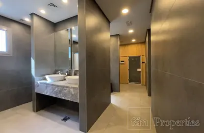 Bathroom image for: Apartment - 1 Bedroom - 1 Bathroom for sale in MAG 530 - Mag 5 Boulevard - Dubai South (Dubai World Central) - Dubai, Image 1