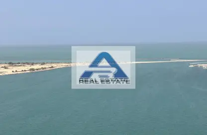 Apartment - 4 Bedrooms - 5 Bathrooms for rent in Corniche Road - Abu Dhabi