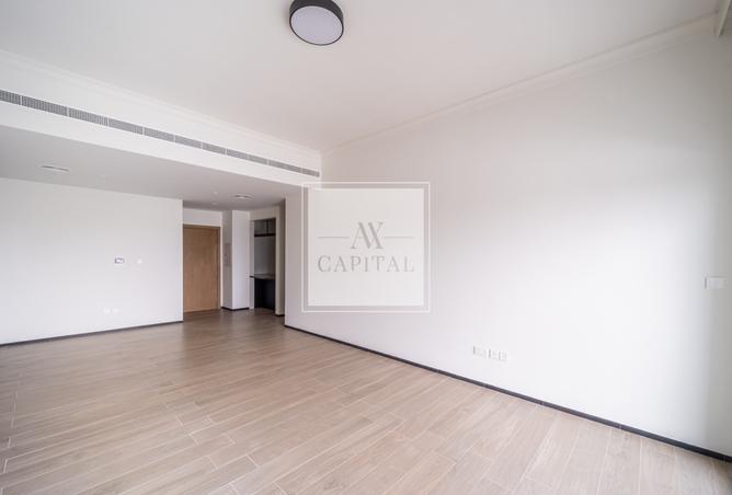 Luxury 2BHK | Chiller Free | Vacant | Unfurnished