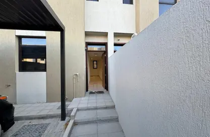 Townhouse - 2 Bedrooms - 4 Bathrooms for rent in Nasma Residence - Al Tai - Sharjah