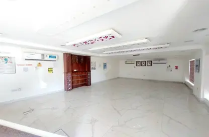 Villa - Studio - 6 Bathrooms for rent in Al Mutarad - Al Ain