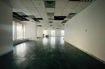 Office Space - Studio - 1 Bathroom for rent in Corniche Road - Abu Dhabi