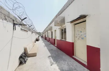 Labor Camp - Studio - 7+ Bathrooms for rent in Al Sajaa Industrial - Al Sajaa - Sharjah