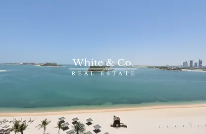 Apartment - 4 Bedrooms - 5 Bathrooms for rent in Al Sultana - Shoreline Apartments - Palm Jumeirah - Dubai