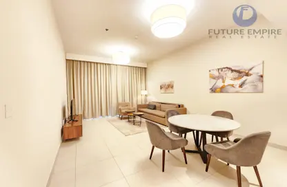 Living / Dining Room image for: Apartment - 2 Bedrooms - 3 Bathrooms for rent in SOL Avenue - Business Bay - Dubai, Image 1