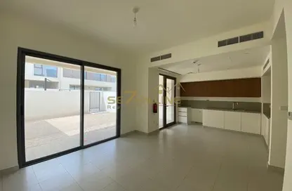 Empty Room image for: Townhouse - 3 Bedrooms - 3 Bathrooms for rent in Parkside 1 - EMAAR South - Dubai South (Dubai World Central) - Dubai, Image 1