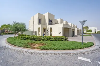 Townhouse - 4 Bedrooms - 4 Bathrooms for rent in Reem Townhouses - Town Square - Dubai