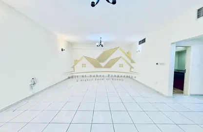 Apartment - 3 Bedrooms - 3 Bathrooms for rent in Oud Metha - Bur Dubai - Dubai