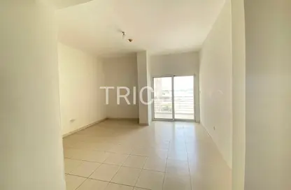 Apartment - Studio - 1 Bathroom for rent in Dubai Land Residence Complex - Dubai