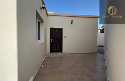شقة - غرفة نوم - 1 حمام للايجار في فيلات مدينة خليفة آيه - مدينة خليفة أ - مدينة خليفة - أبوظبي