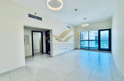 Apartment - 1 Bedroom - 2 Bathrooms for rent in Jumeirah Garden City - Al Satwa - Dubai