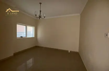 شقة - غرفة نوم - 2 حمامات للايجار في المحطة - القاسمية - الشارقة شقة - غرفة نوم - 2 حمامات للايجار في المحطة - القاسمية - الشارقة