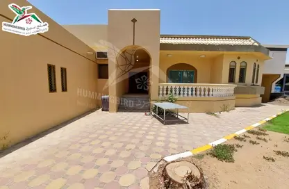 Villa - 3 Bedrooms - 4 Bathrooms for rent in Hai Al Mutawaa - Al Mutawaa - Al Ain