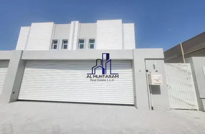 فيلا - 4 غرف نوم - 6 حمامات للايجار في الجزّات - ضاحية الرقة - الشارقة