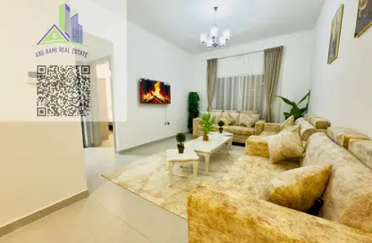 شقة - غرفة نوم - 2 حمامات للايجار في مساكن كورنيش عجمان - طريق كورنيش عجمان - عجمان