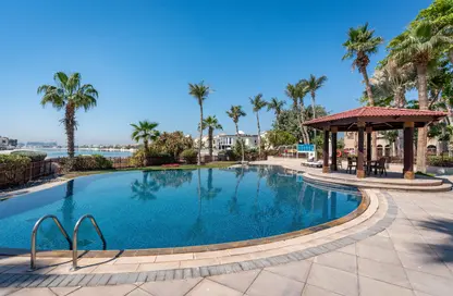 Villa - 4 Bedrooms - 5 Bathrooms for rent in Canal Cove Frond M - Canal Cove Villas - Palm Jumeirah - Dubai