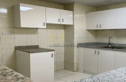 شقة - غرفة نوم - 2 حمامات للبيع في L09 مبنى - طراز يوناني - المدينة الدولية - دبي