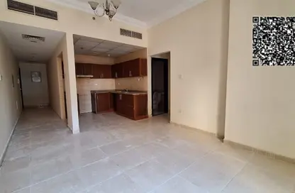 Apartment - 3 Bedrooms - 2 Bathrooms for sale in Paradise Lakes Tower B9 - Paradise Lakes Towers - Emirates City - Ajman Apartment - 3 Bedrooms - 2 Bathrooms for sale in Paradise Lakes Tower B9 - Paradise Lakes Towers - Emirates City - Ajman