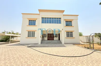 فيلا - 5 غرف نوم - 6 حمامات للايجار في العوينة - فلج هزاع - العين