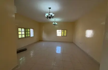 Apartment - 5 Bedrooms - 4 Bathrooms for rent in Al Mowaihat 3 - Al Mowaihat - Ajman