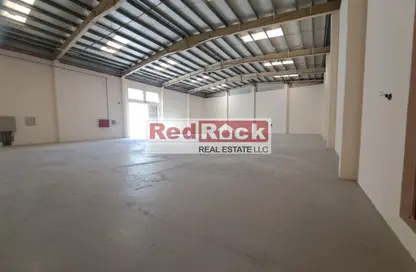 مستودع - استوديو - 1 حمام للايجار في الصجعة الصناعية - آلصجعه - الشارقة