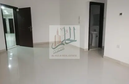 شقة - 2 غرف نوم - 2 حمامات للايجار في الراشدية 1 - الراشدية - عجمان