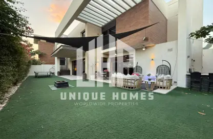 Villa - 4 Bedrooms - 6 Bathrooms for sale in West Yas - Yas Island - Abu Dhabi