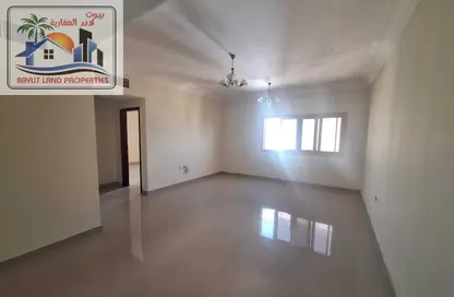 شقة - غرفة نوم - 2 حمامات للايجار في شارع التعاون - التعاون - الشارقة