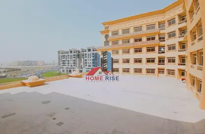 Apartment - 1 Bedroom - 1 Bathroom for rent in Hajar Building - Muwaileh Commercial - Sharjah
