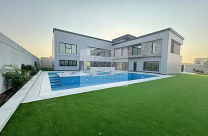 Pool image for: Villa - 7 Bedrooms for sale in Seih Al Uraibi - Ras Al Khaimah, Image 1