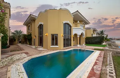 Villa - 4 Bedrooms - 5 Bathrooms for sale in Garden Homes Frond B - Garden Homes - Palm Jumeirah - Dubai