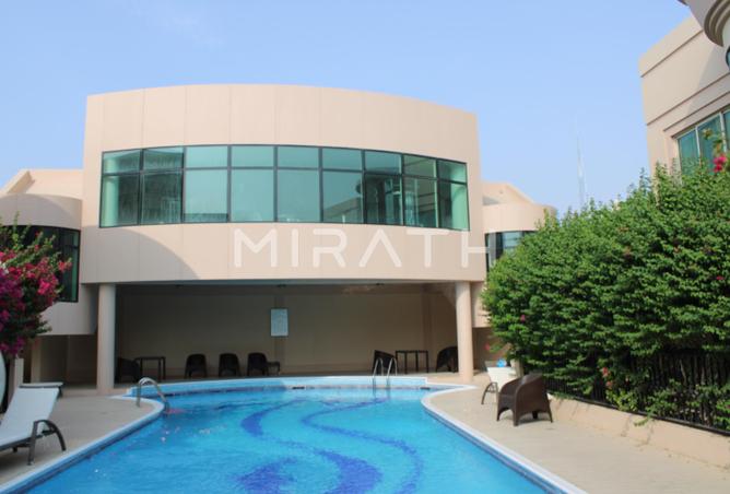 Villa - 4 Bedrooms - 5 Bathrooms for rent in Jumeirah 2 Villas - Jumeirah 2 - Jumeirah - Dubai
