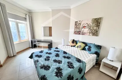 Apartment - 1 Bedroom - 2 Bathrooms for rent in Al Das - Shoreline Apartments - Palm Jumeirah - Dubai