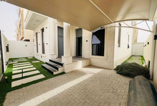 15555060 - Property Image 2