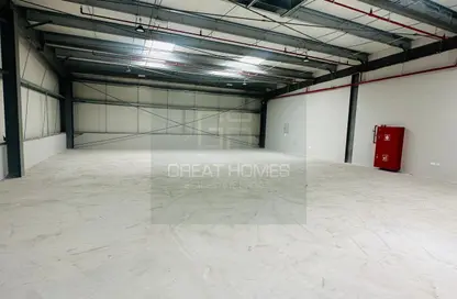 Warehouse - Studio - 1 Bathroom for rent in Dubai Commercity - Umm Ramool - Dubai
