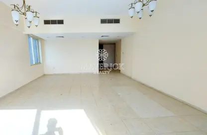 Empty Room image for: Apartment - 3 Bedrooms - 3 Bathrooms for rent in New Al Taawun Road - Al Taawun - Sharjah, Image 1