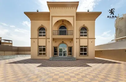 Villa - 5 Bedrooms - 6 Bathrooms for rent in Nad Al Sheba 4 - Nad Al Sheba - Dubai