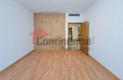 Apartment - 1 Bedroom - 1 Bathroom for rent in Oasis Tower - Sheikh Zayed Road - Dubai