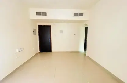 Apartment - 1 Bedroom - 1 Bathroom for rent in Fire Station Road - Muwaileh - Sharjah