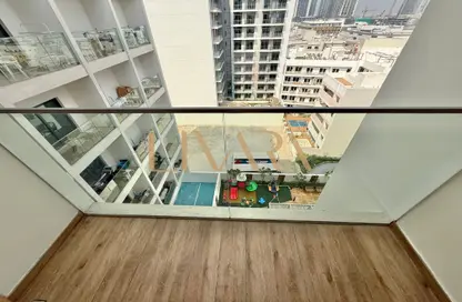 شقة - 1 حمام للايجار في روكين جي 25 - الضاحية 10 - قرية الجميرا سركل - دبي